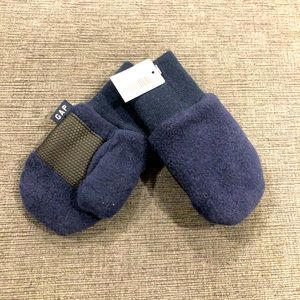 Baby Gap mittens xs/s never used new with tags